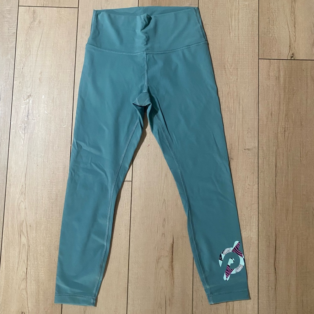 Lululemon x Peloton Leggings - Green, Size M - Picture 12 of 12